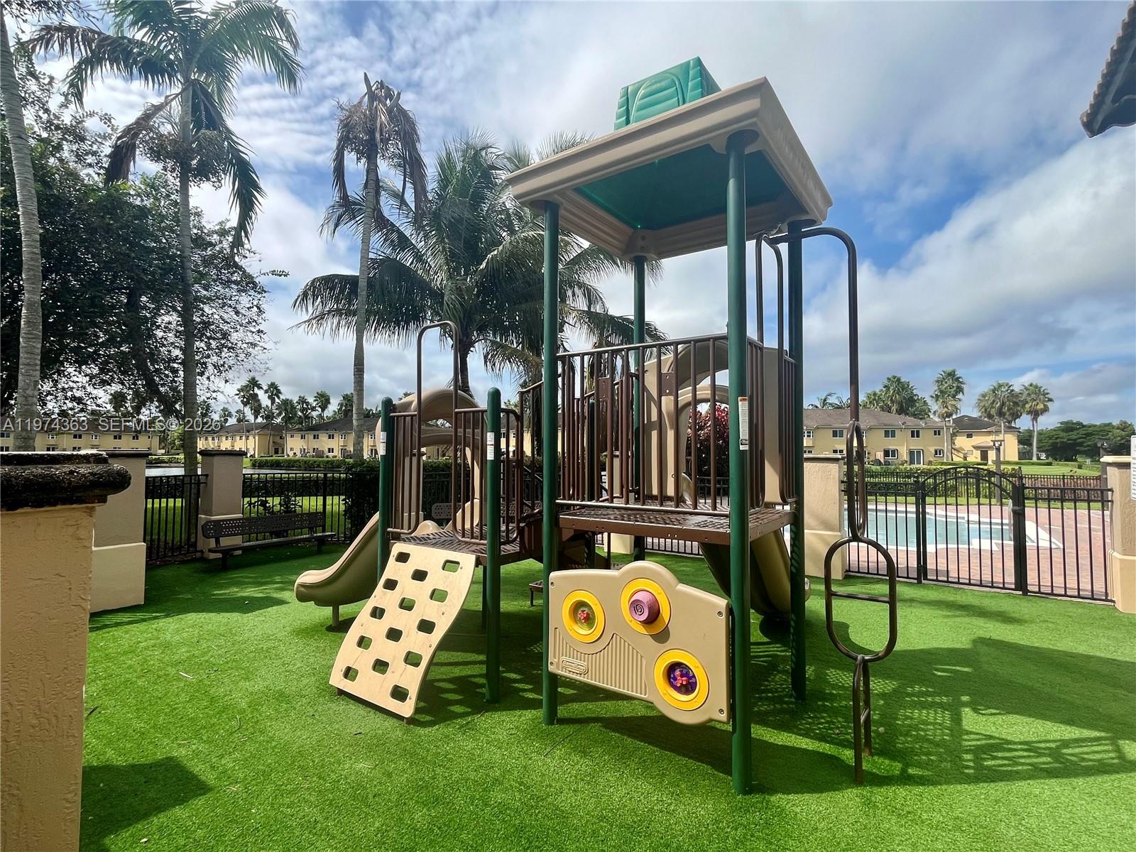 MONTEREY AT MALIBU BAY CO - Residential Lease