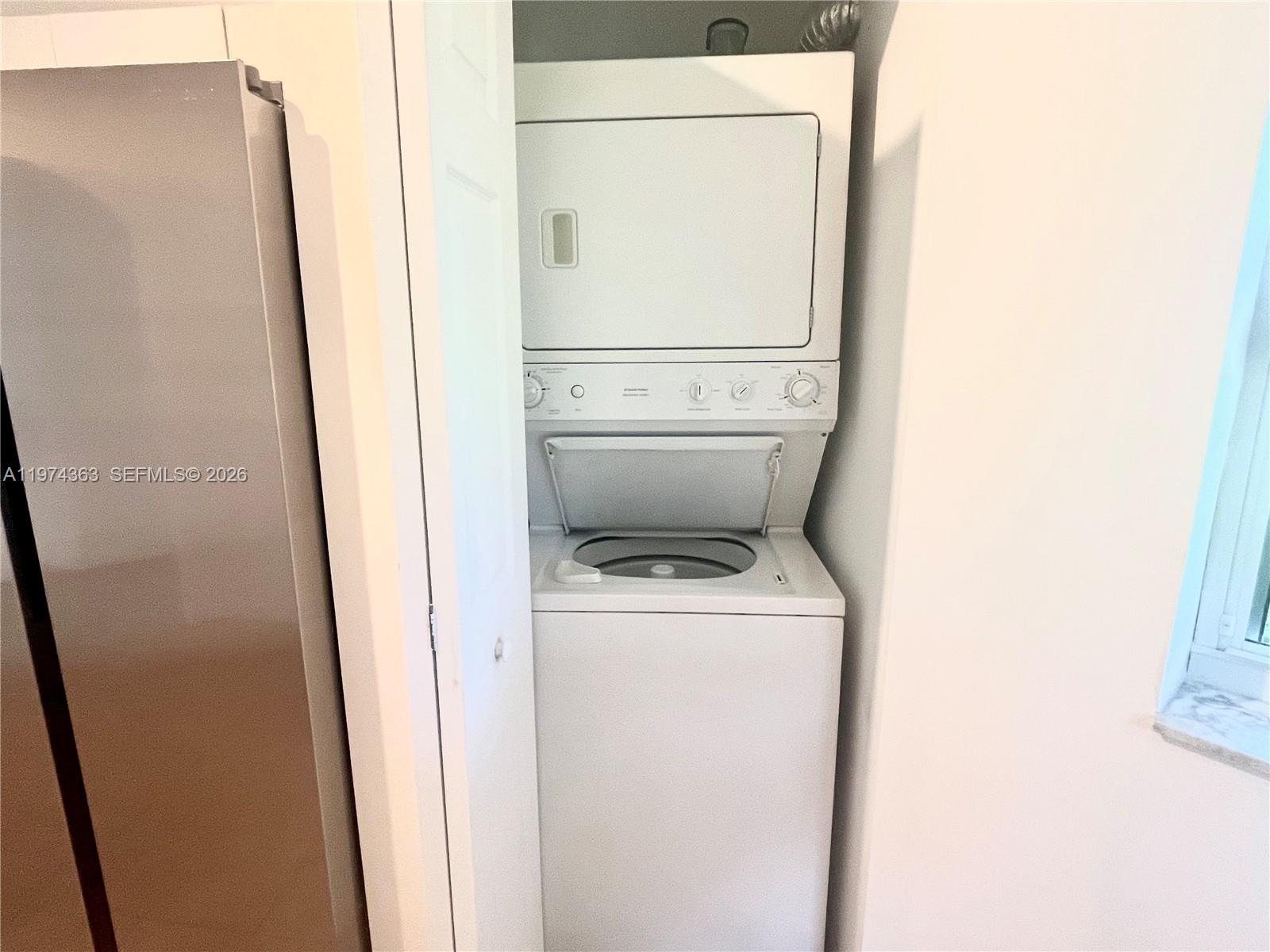 MONTEREY AT MALIBU BAY CO - Residential Lease