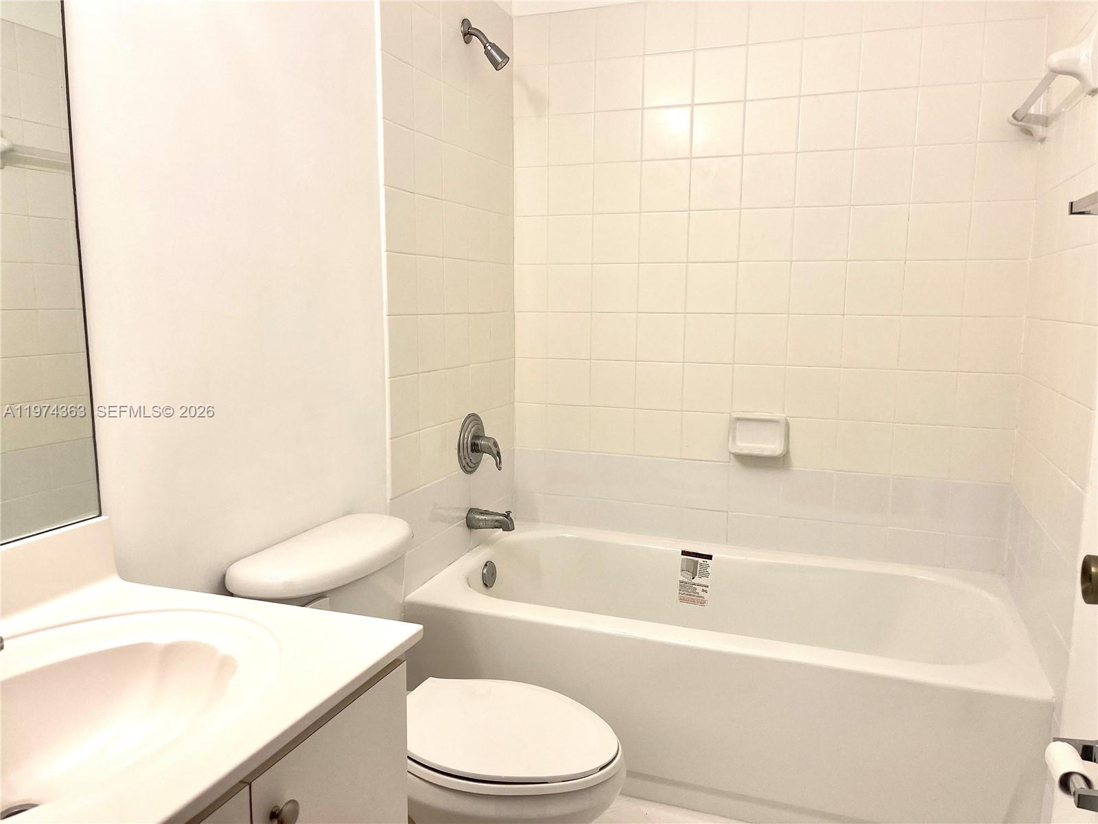 MONTEREY AT MALIBU BAY CO - Residential Lease