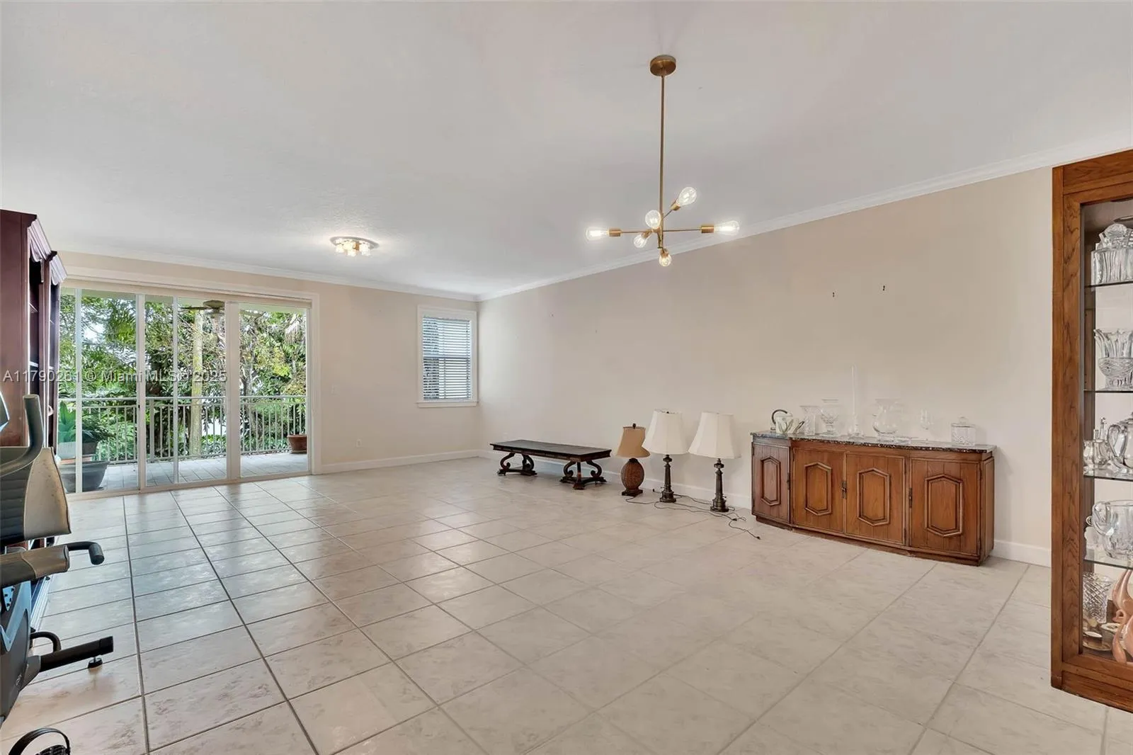 Pinecrest, Florida 33156, United States, 3 Bedrooms Bedrooms, ,3 BathroomsBathrooms,Residential,Pending,115283