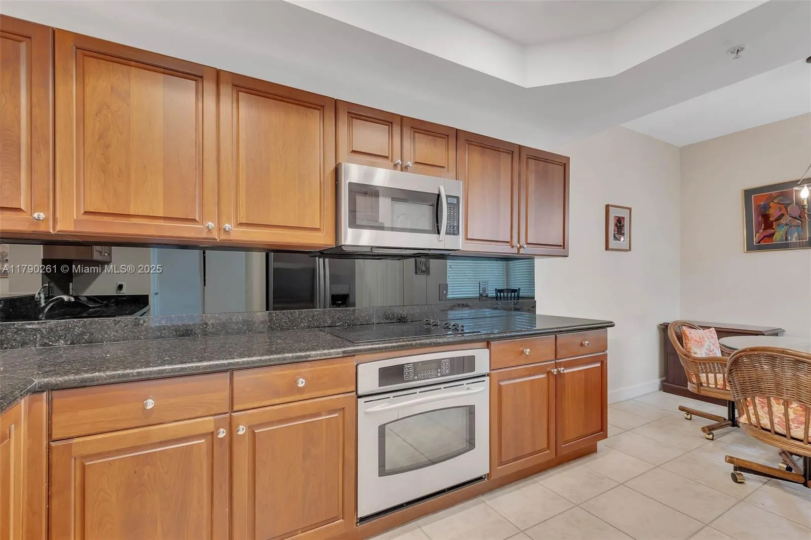 Pinecrest, Florida 33156, United States, 3 Bedrooms Bedrooms, ,3 BathroomsBathrooms,Residential,Pending,115283