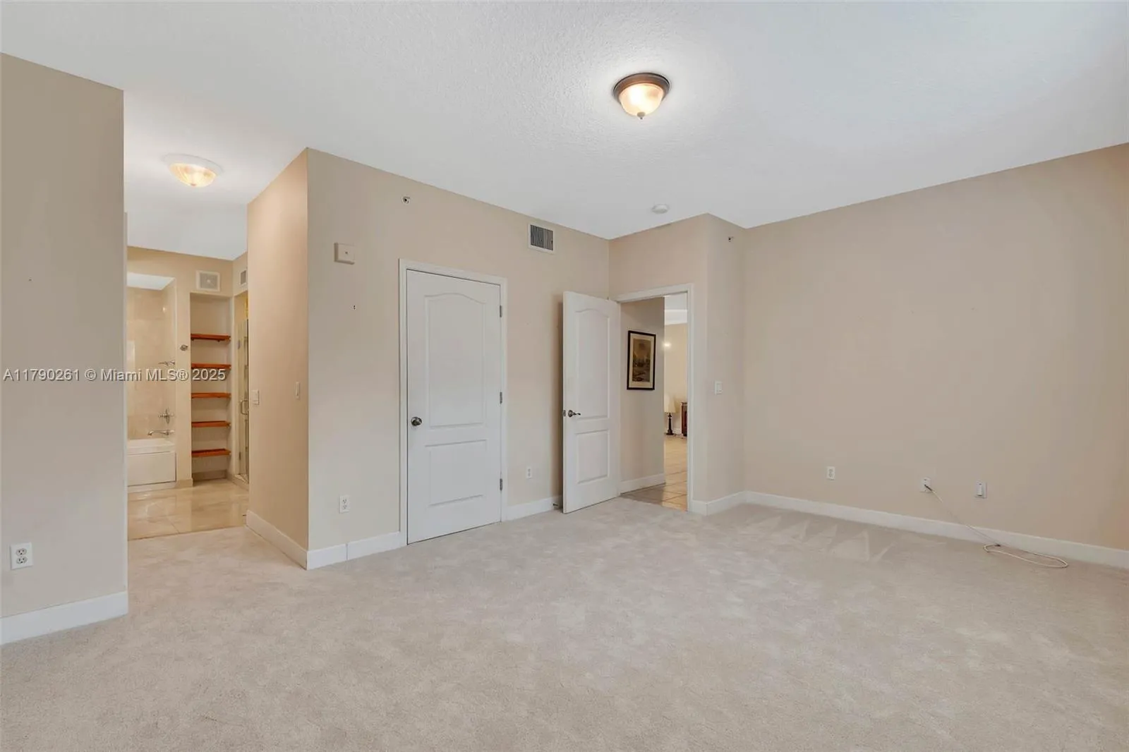 Pinecrest, Florida 33156, United States, 3 Bedrooms Bedrooms, ,3 BathroomsBathrooms,Residential,Pending,115283