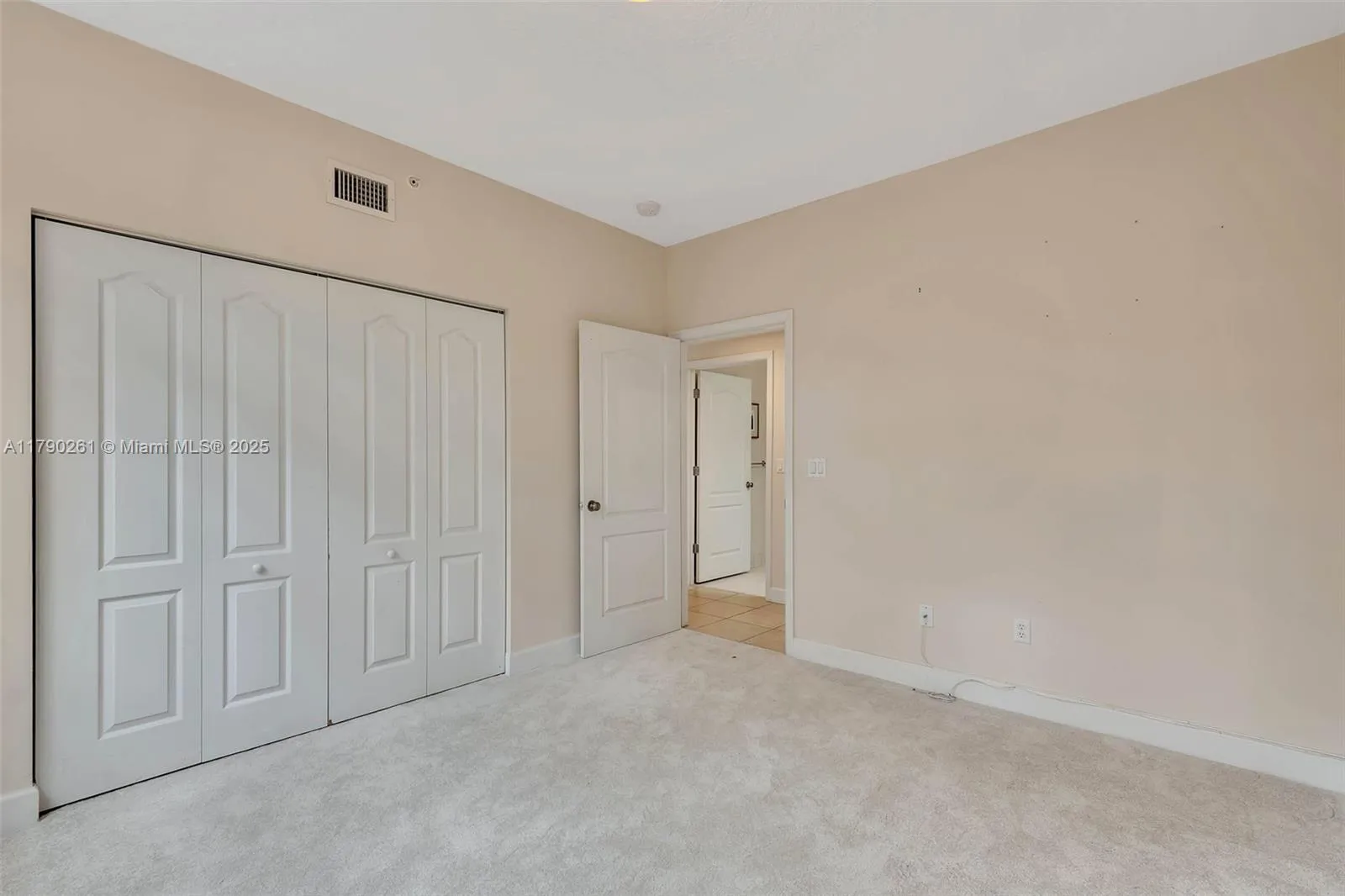 Pinecrest, Florida 33156, United States, 3 Bedrooms Bedrooms, ,3 BathroomsBathrooms,Residential,Pending,115283