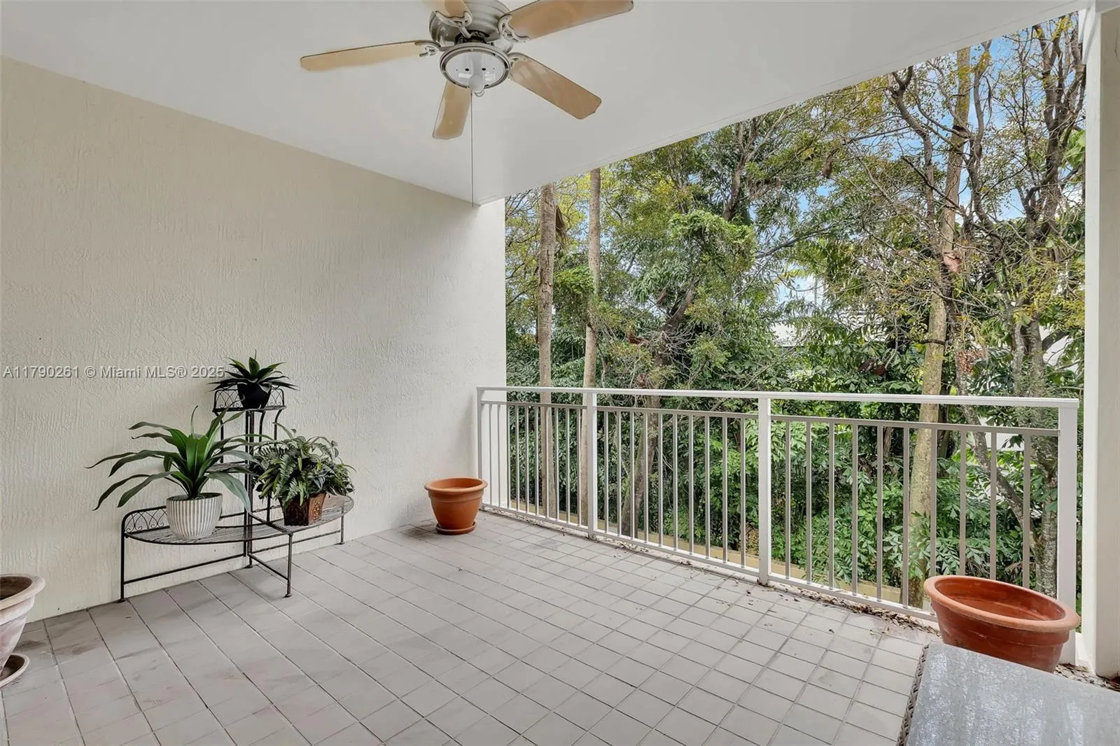 Pinecrest, Florida 33156, United States, 3 Bedrooms Bedrooms, ,3 BathroomsBathrooms,Residential,Pending,115283