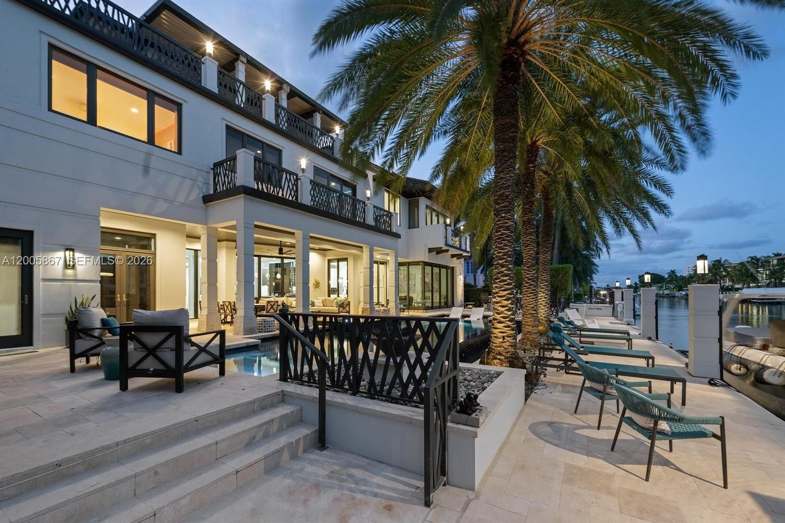 720 Isle Of Palms Dr