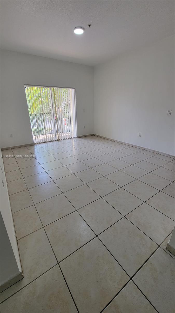 PALM GARDENS AT DORAL CON - Residential Lease