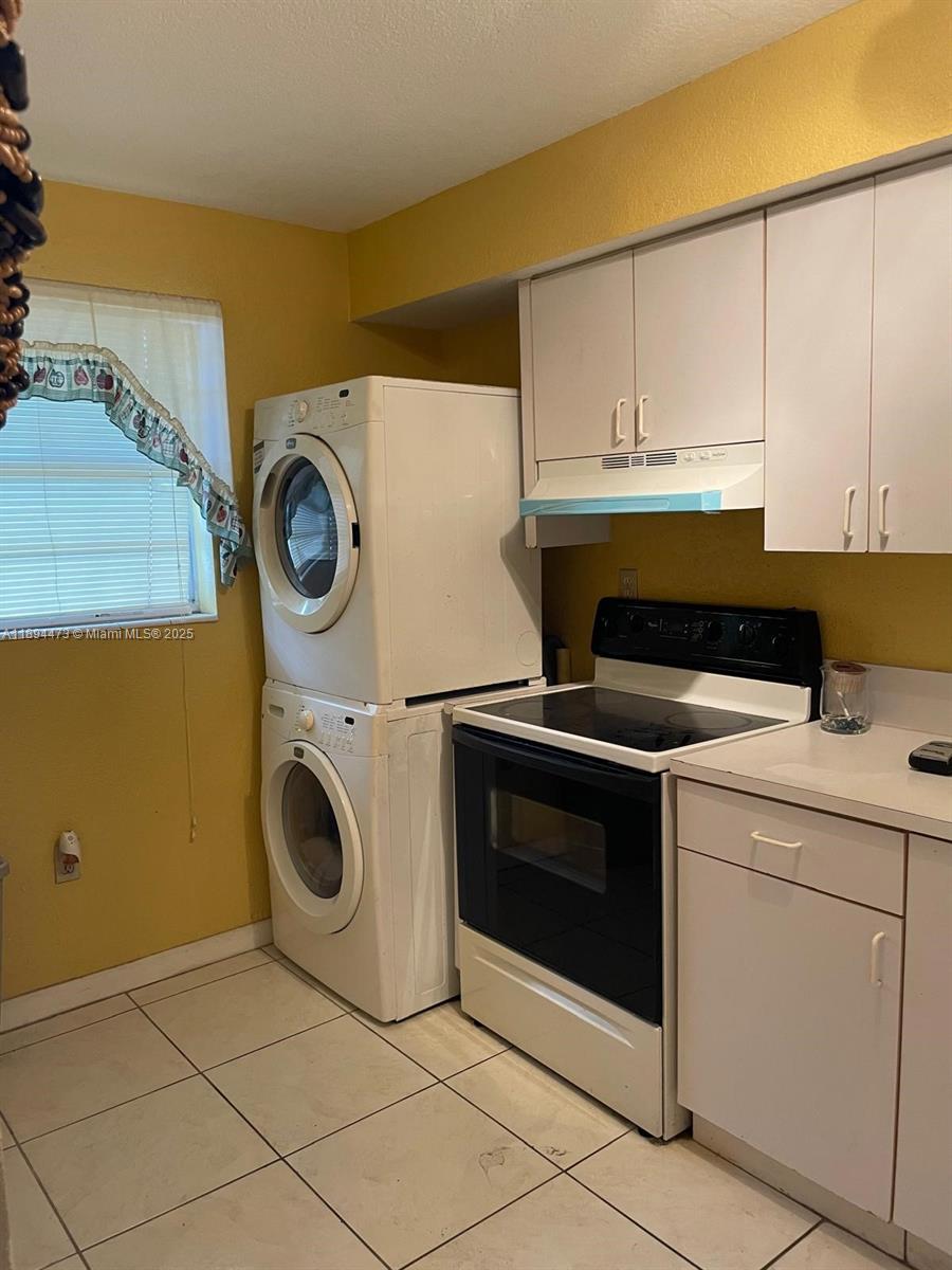 CLOVERLEAF GARDENS SEC TW - Residential Lease