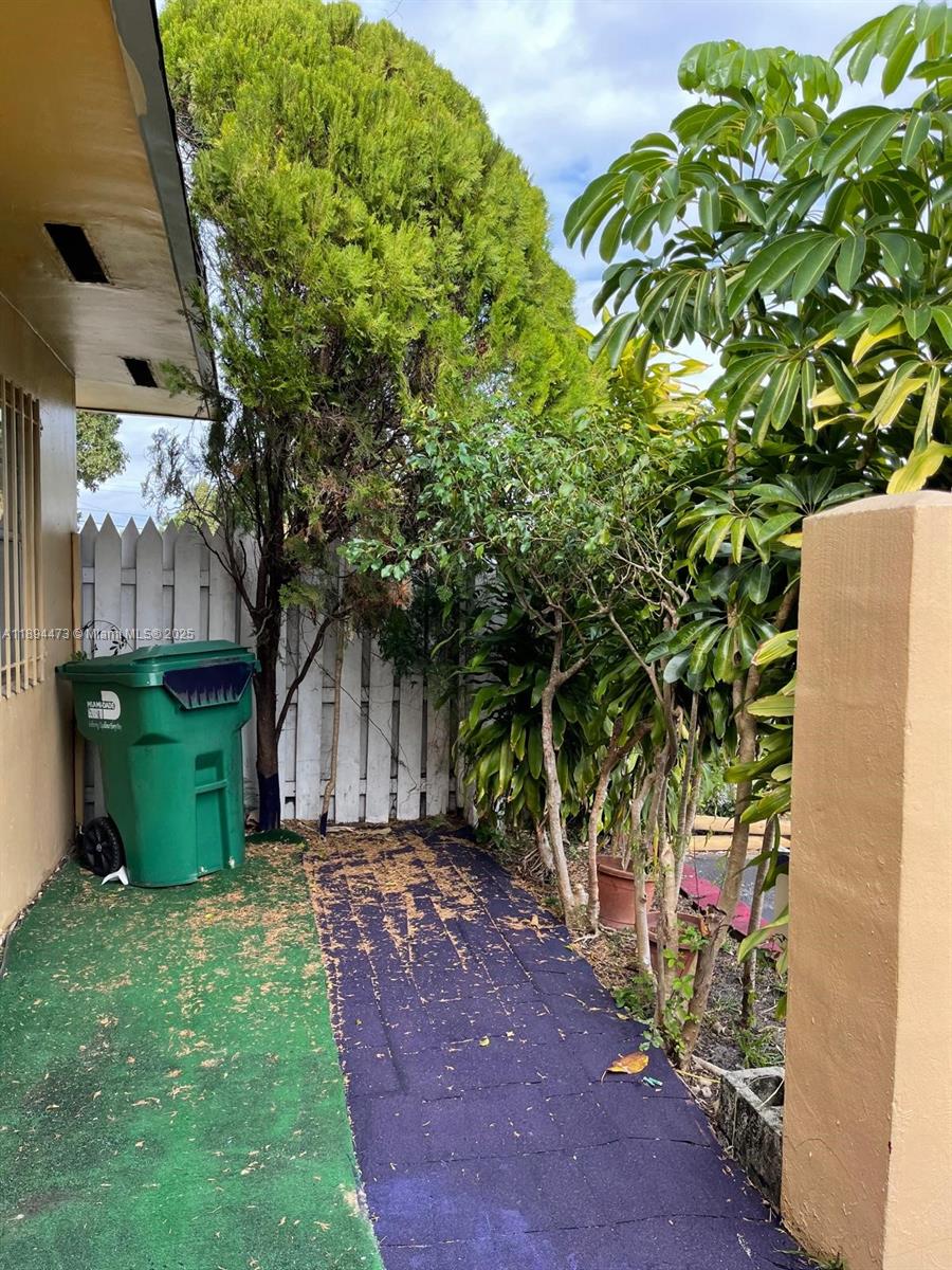 CLOVERLEAF GARDENS SEC TW - Residential Lease
