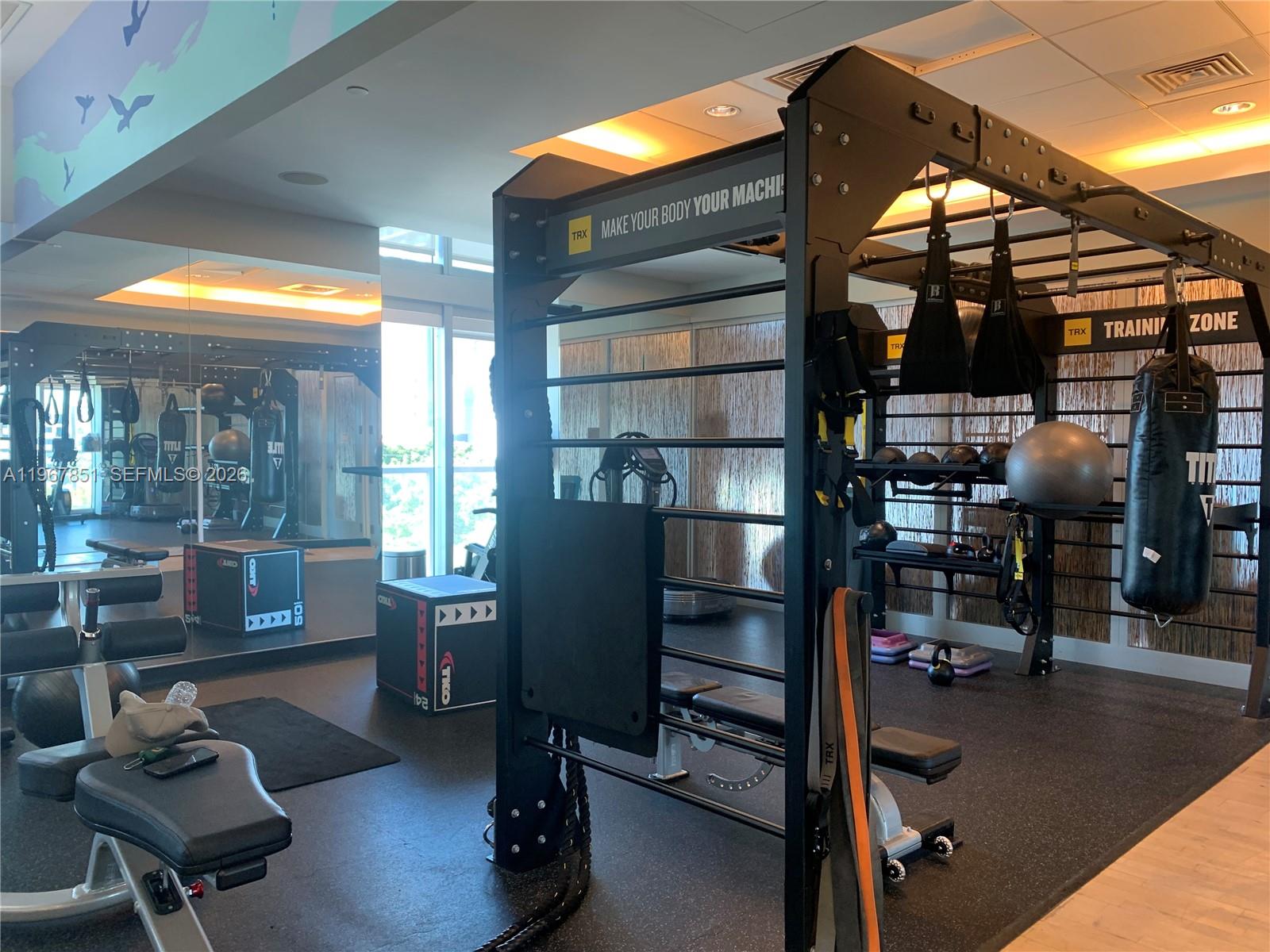 THE AXIS ON BRICKELL CONDA - Residential