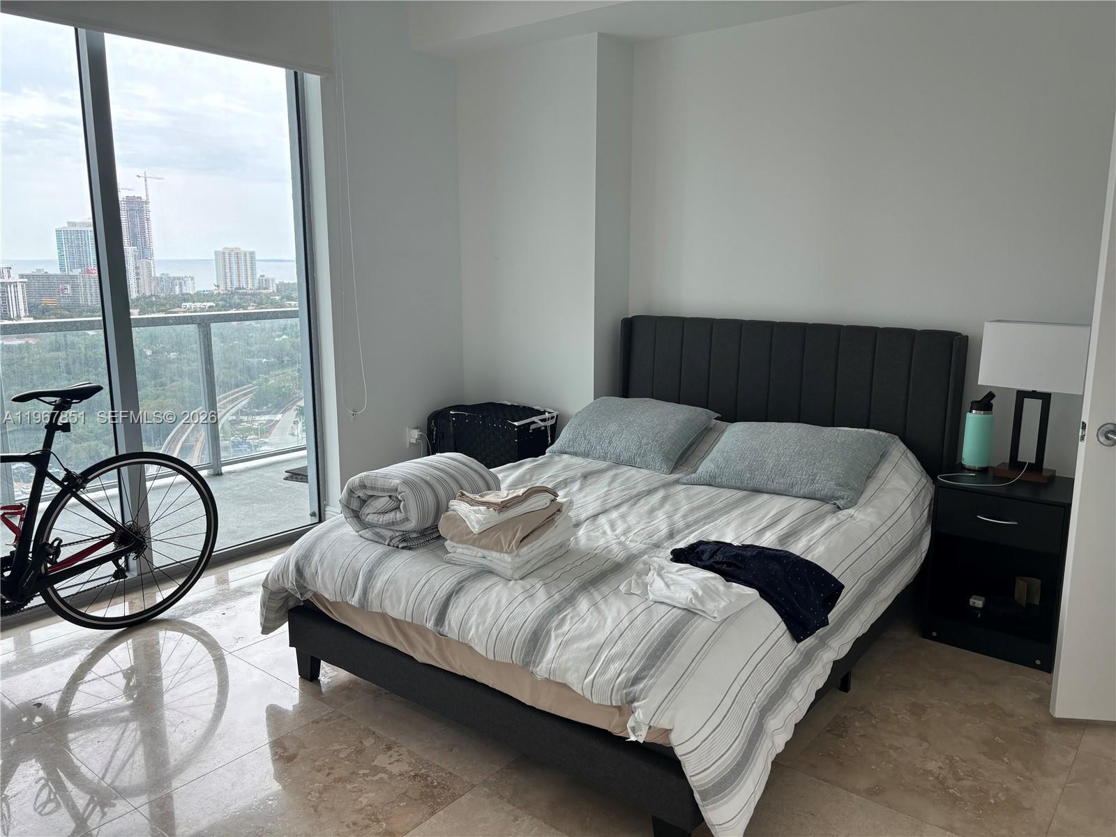 THE AXIS ON BRICKELL CONDA - Residential