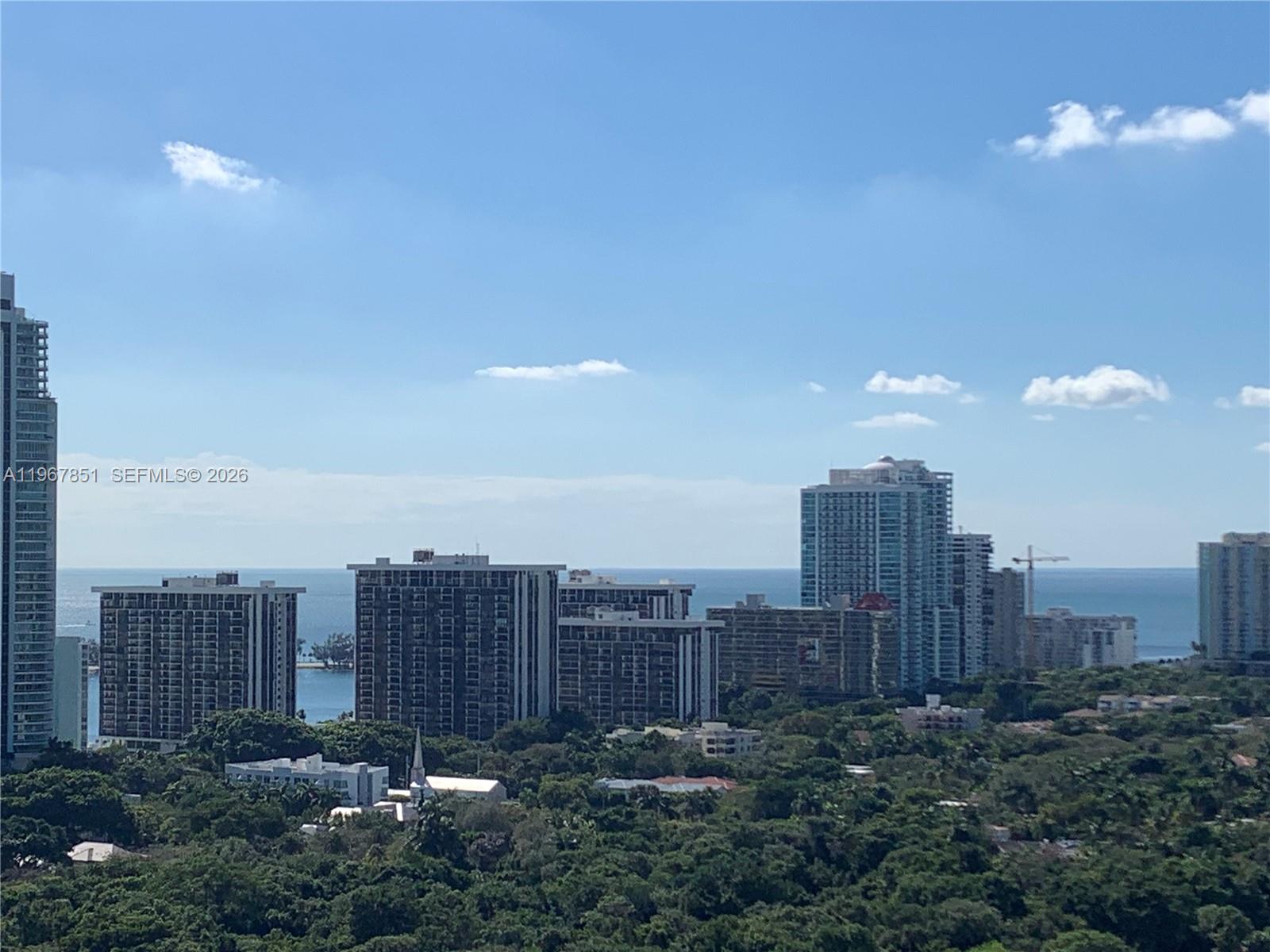 THE AXIS ON BRICKELL CONDA - Residential