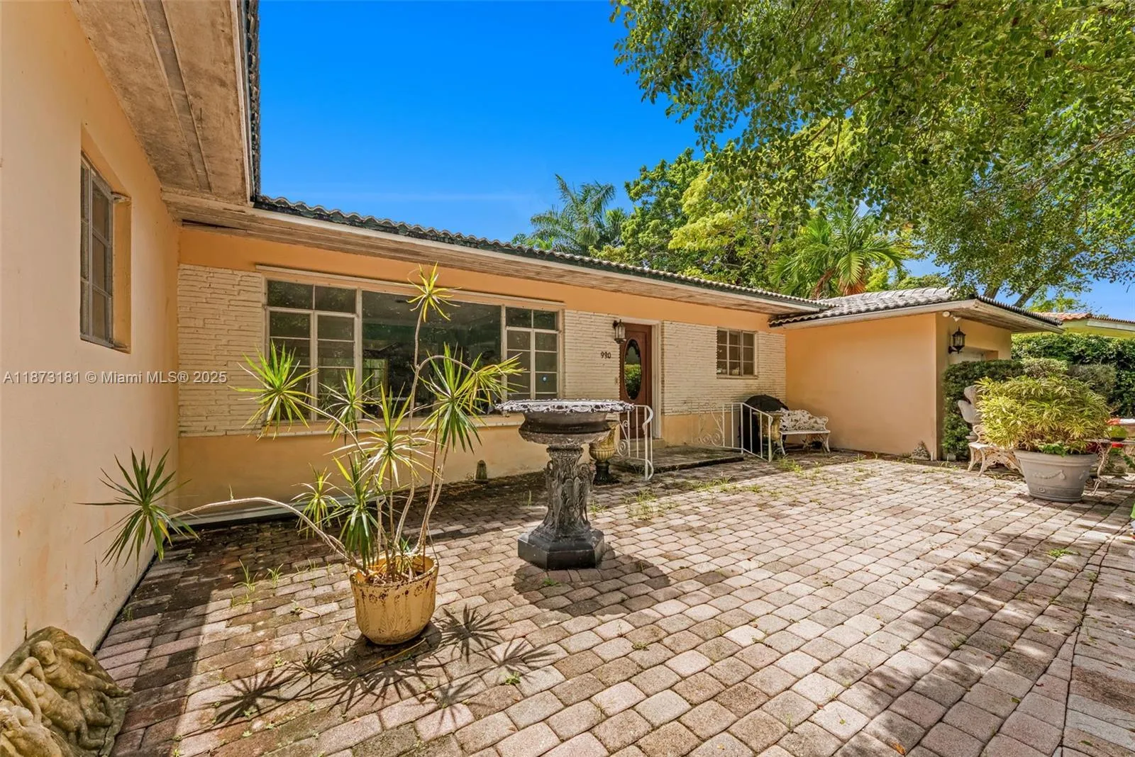 Miami Shores, Florida 33138, United States, 3 Bedrooms Bedrooms, ,2 BathroomsBathrooms,Residential,Active,204416