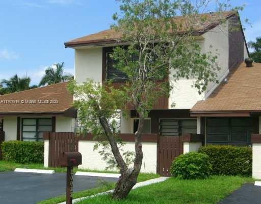 Rental Property at 20033 Ne 2nd Pl 20033, Miami, Broward County, Florida - Bedrooms: 2 
Bathrooms: 3  - $3,300 MO.