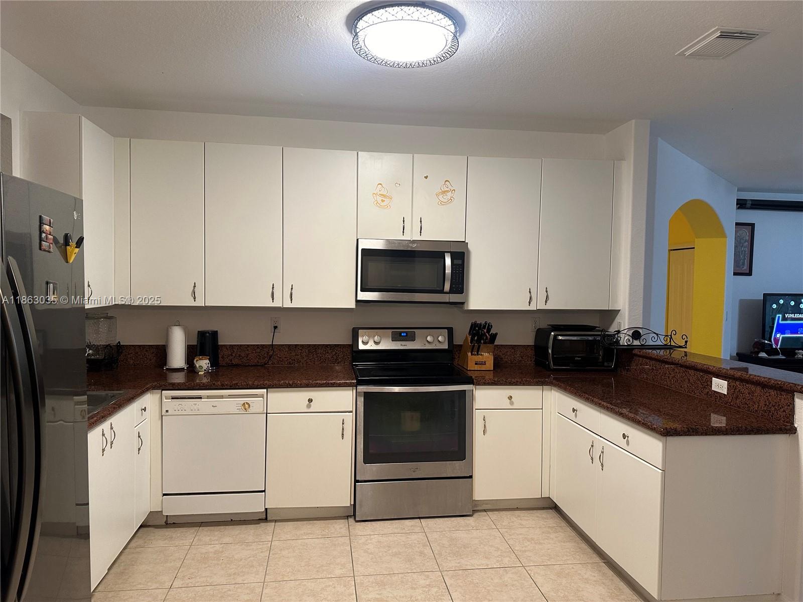 PETES PLACE - Residential