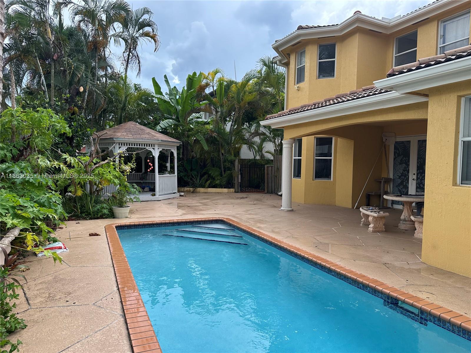 PETES PLACE - Residential