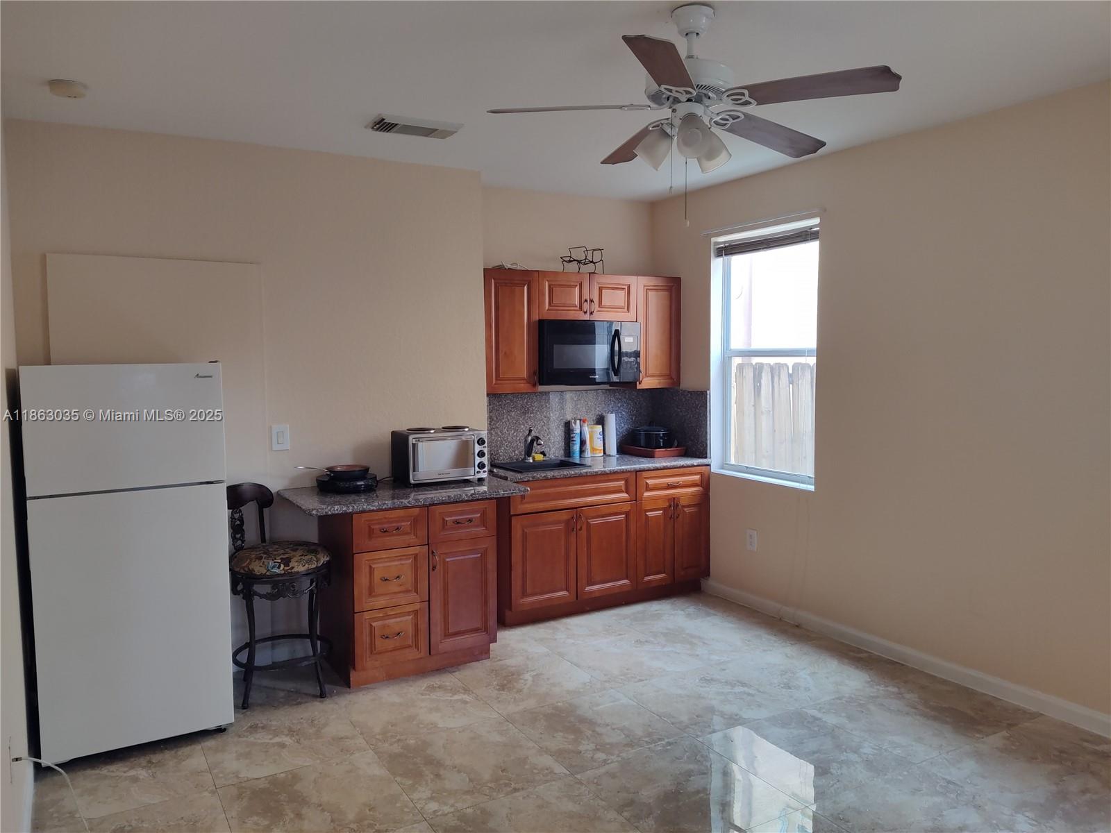 PETES PLACE - Residential