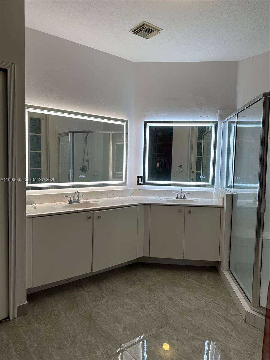 PETES PLACE - Residential