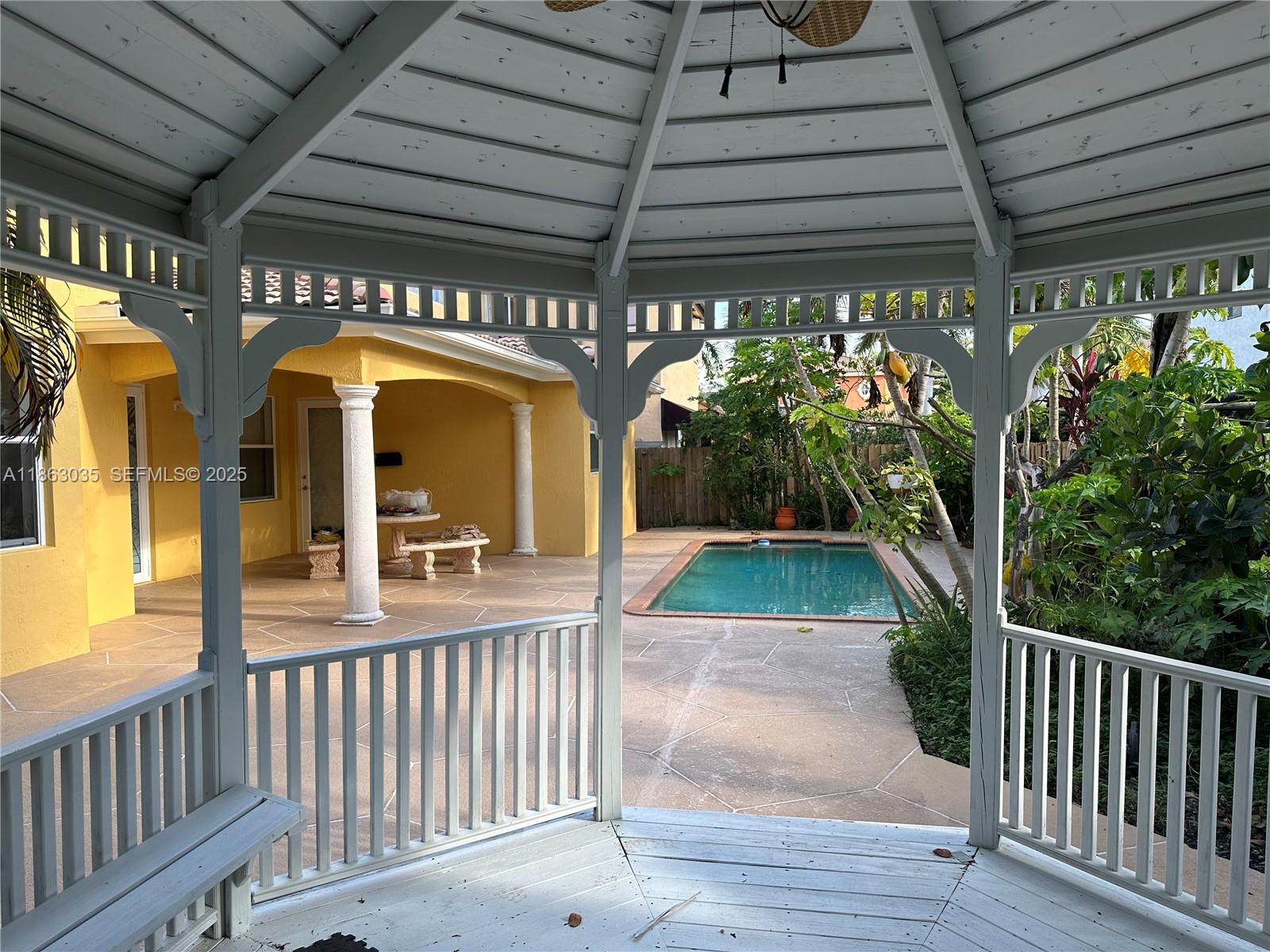 PETES PLACE - Residential