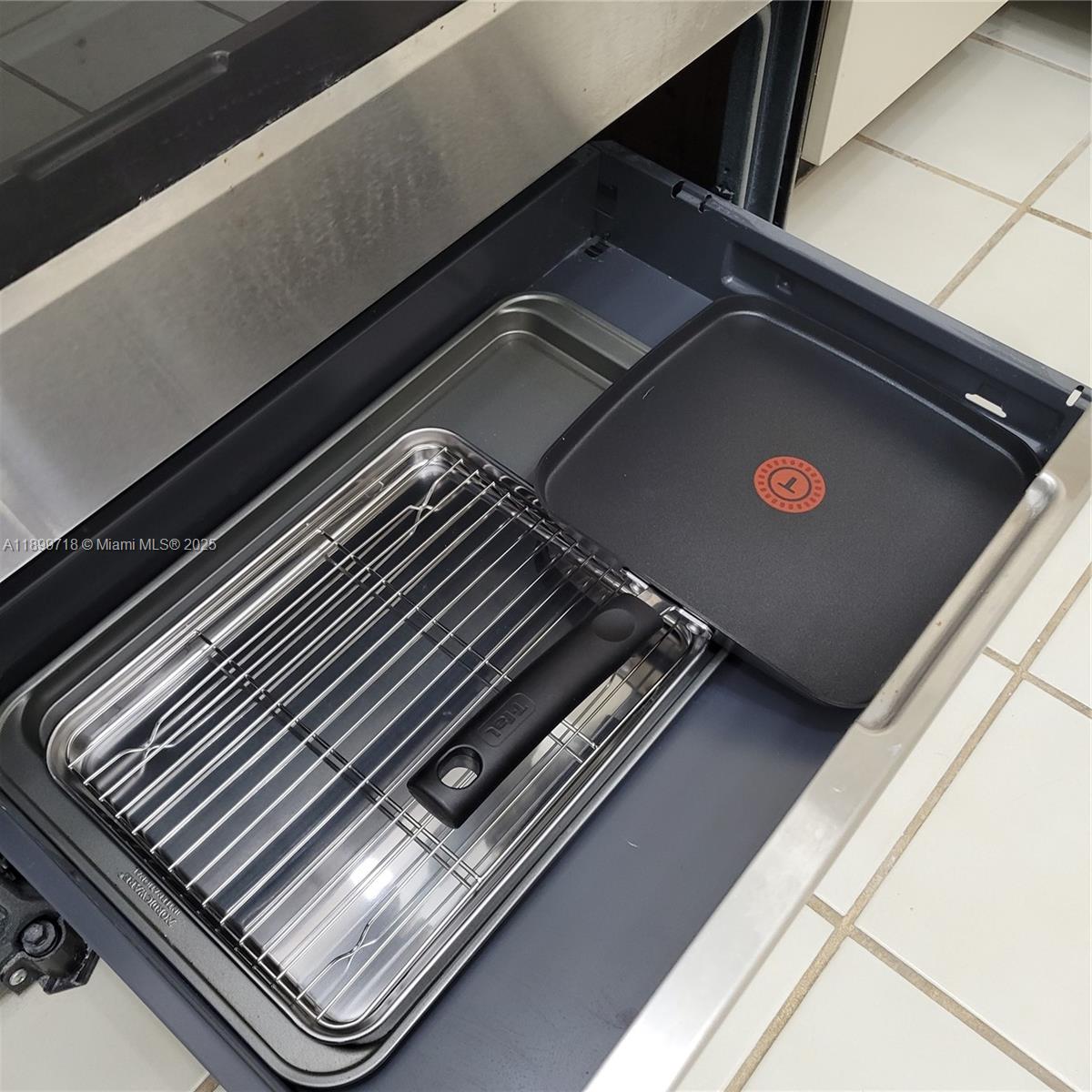 EL VIENTO AT BOCA POINTE - Residential Lease