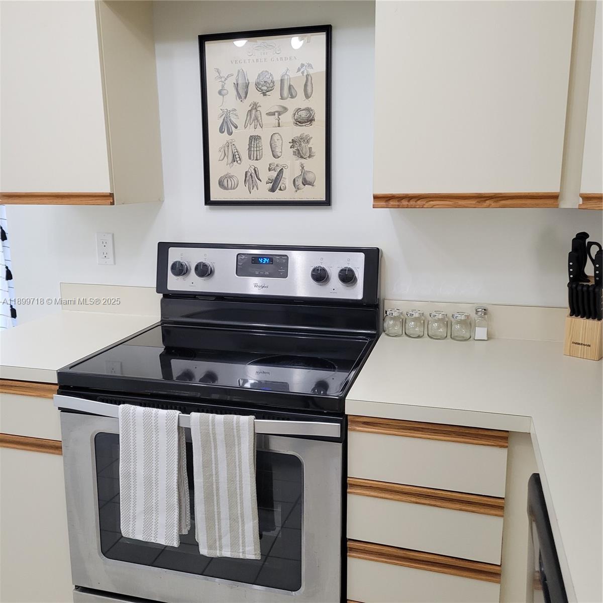 EL VIENTO AT BOCA POINTE - Residential Lease