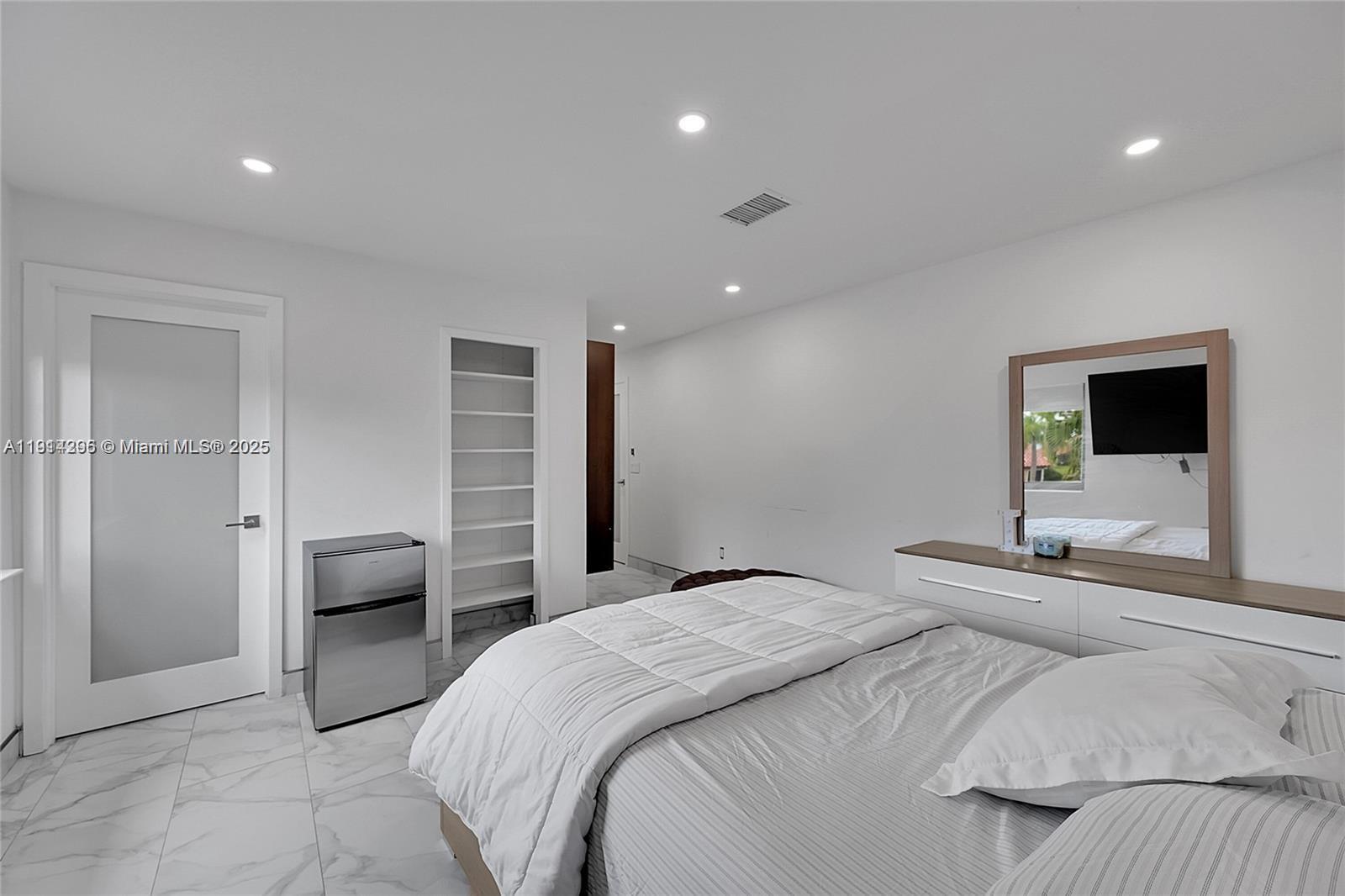 WOODSTREAM - Residential Lease