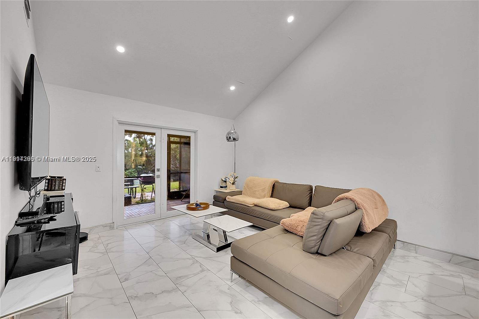 WOODSTREAM - Residential Lease