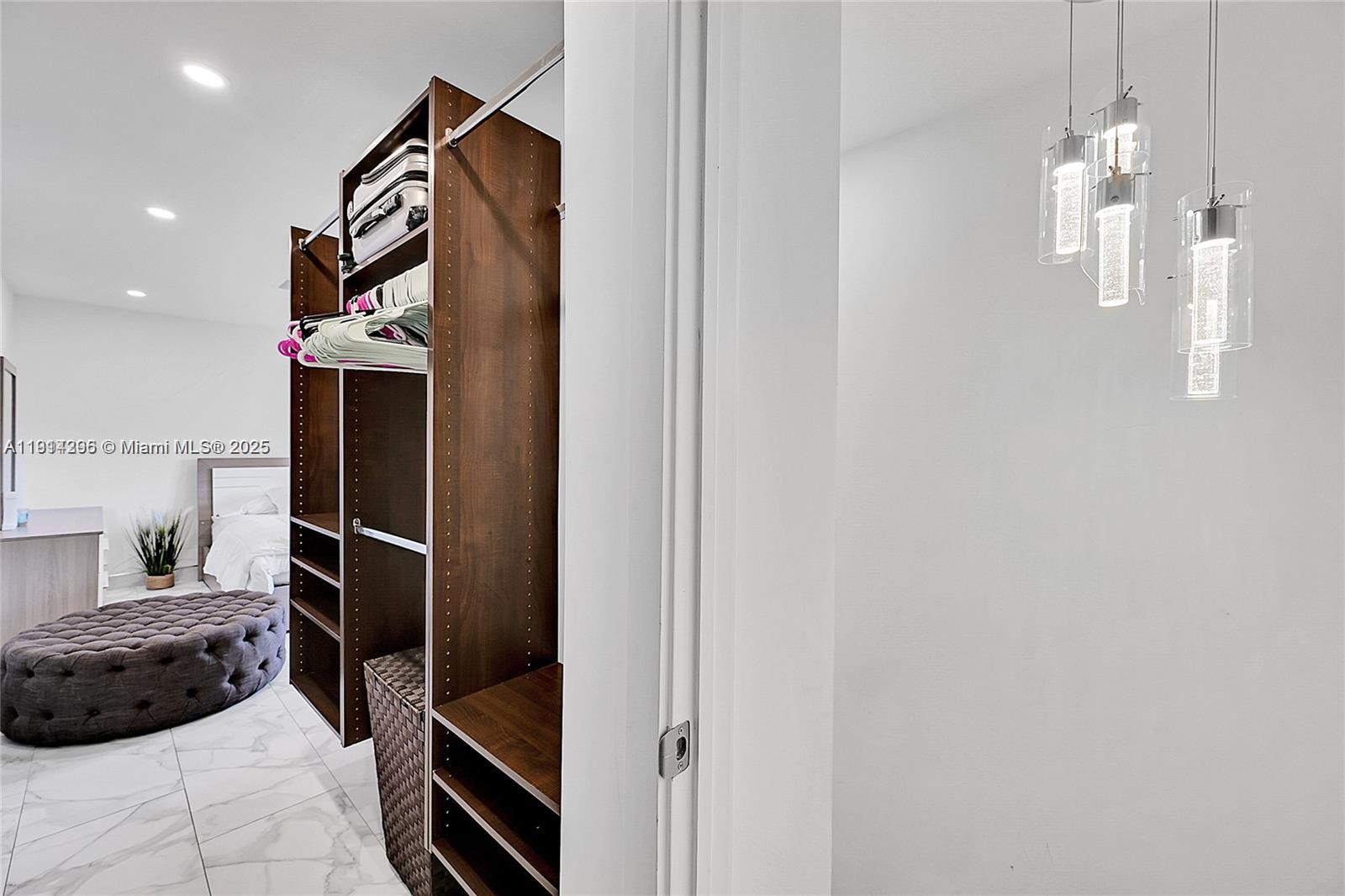 WOODSTREAM - Residential Lease