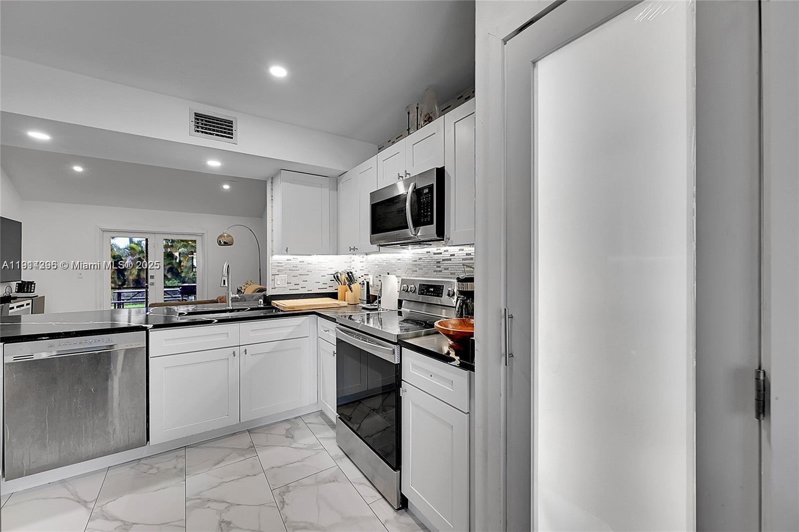 WOODSTREAM - Residential Lease