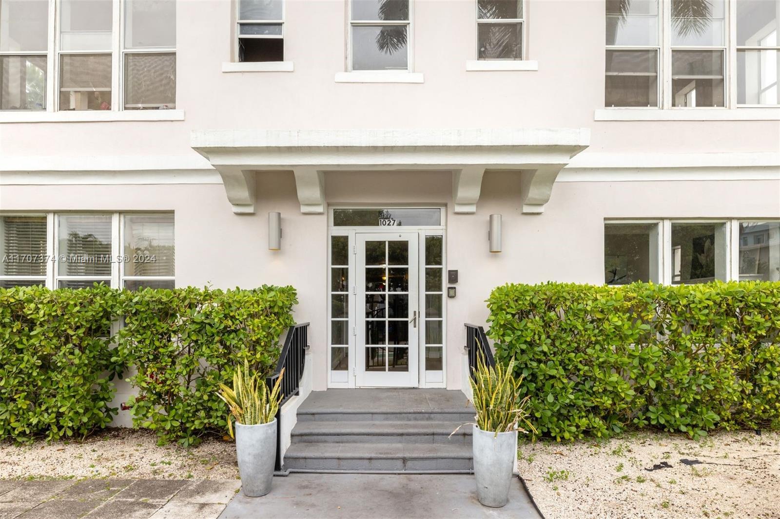 PENN PLAZA CONDO - Residential Lease