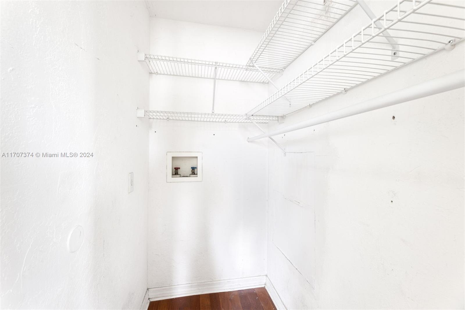 PENN PLAZA CONDO - Residential Lease