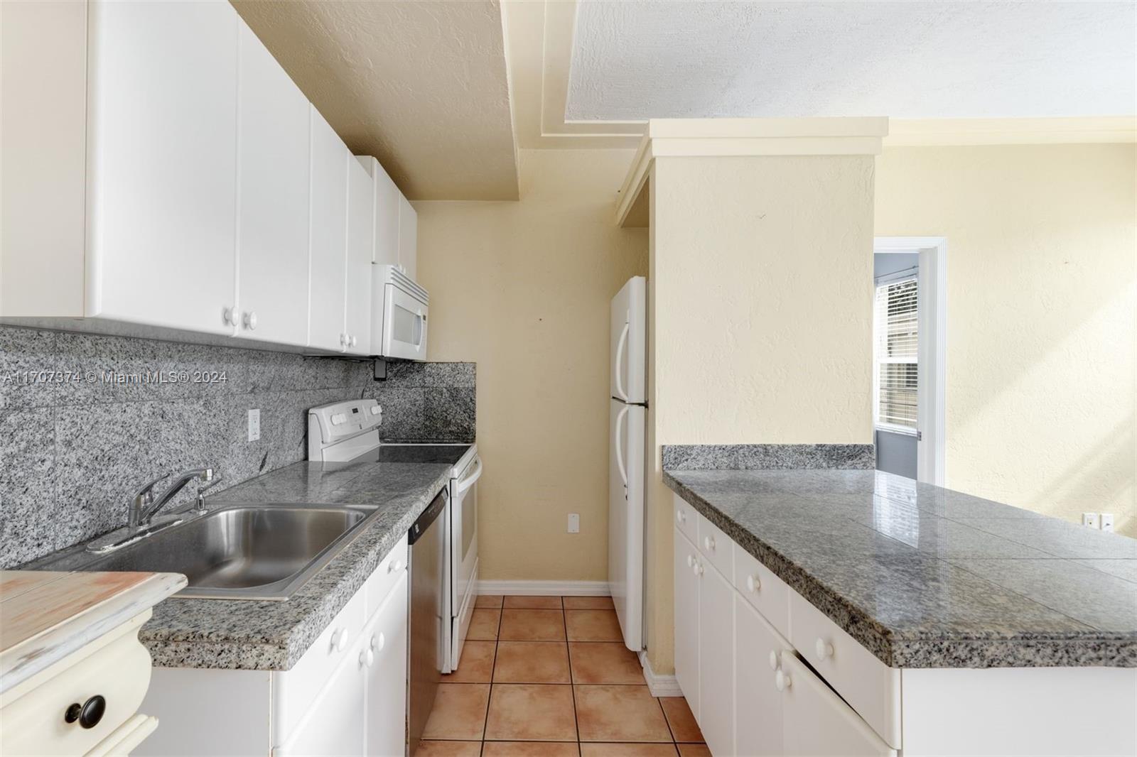 PENN PLAZA CONDO - Residential Lease