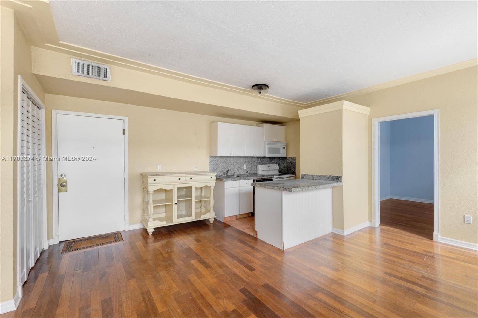 PENN PLAZA CONDO - Residential Lease