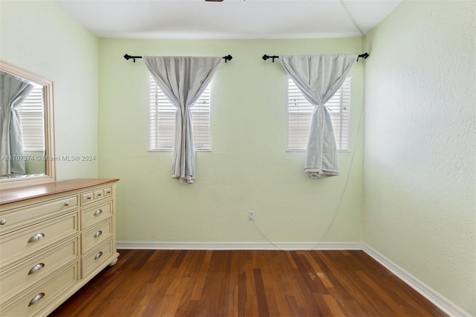PENN PLAZA CONDO - Residential Lease