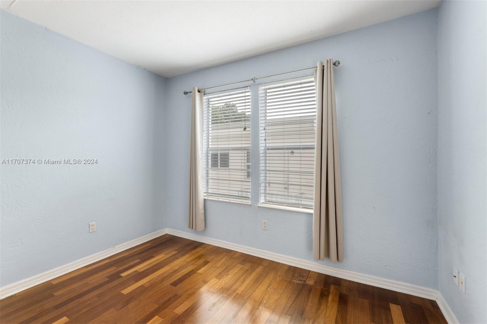 PENN PLAZA CONDO - Residential Lease
