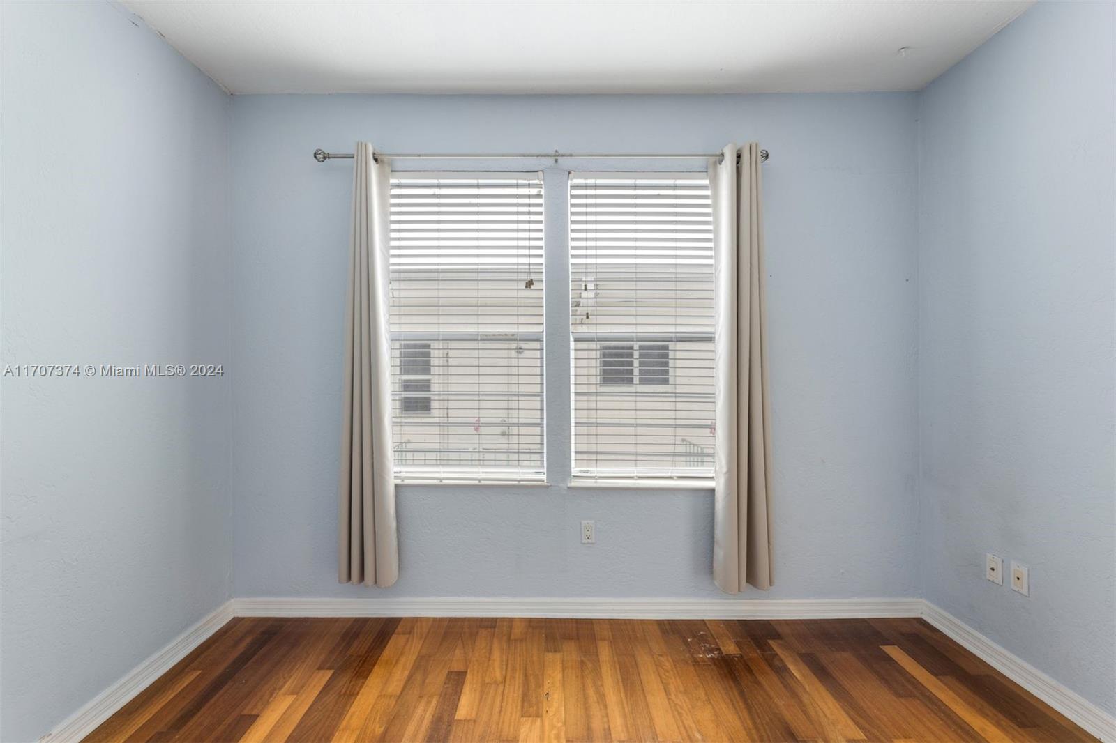 PENN PLAZA CONDO - Residential Lease