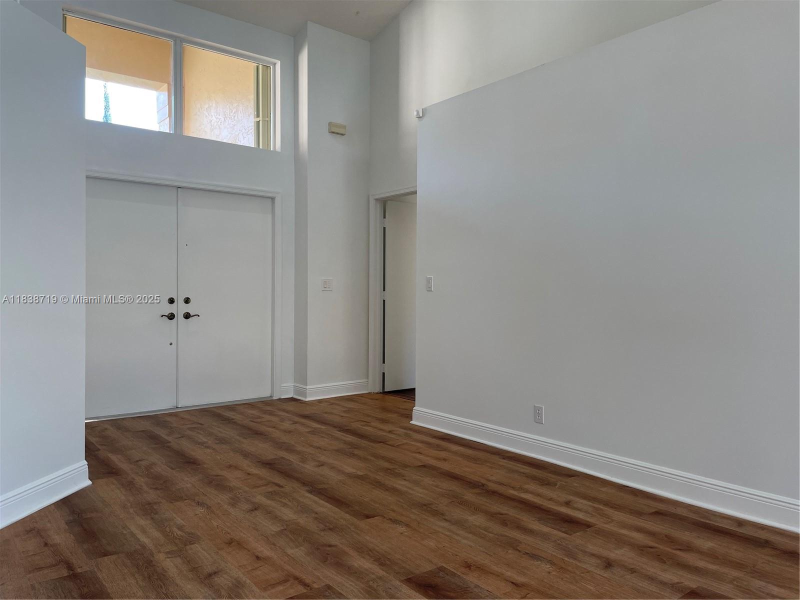 785 Heron Rd 785