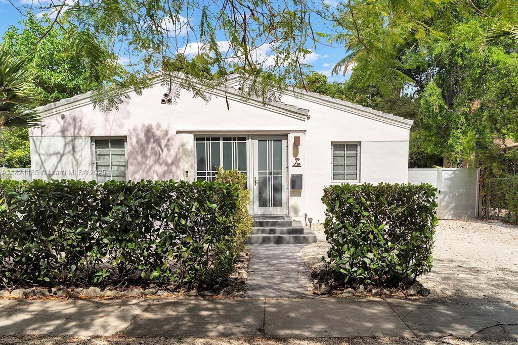 Rental Property at 29 Ne 42nd St, Miami, Broward County, Florida - Bedrooms: 3 
Bathrooms: 2  - $6,950 MO.
