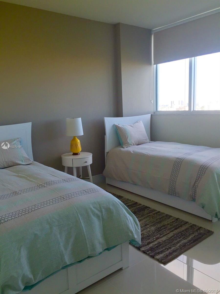 TERRAZAS RIVERPARK - Residential Lease