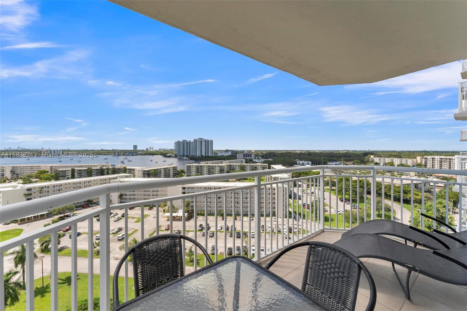 DEL PRADO CONDO - Residential