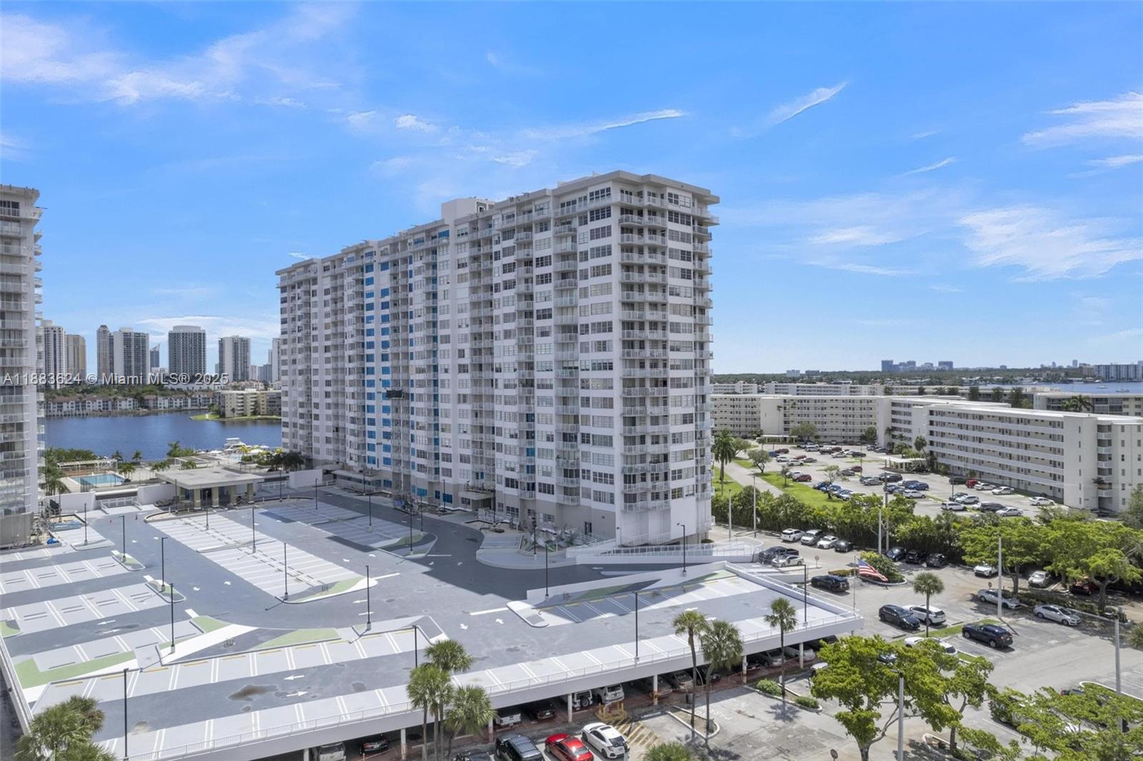 DEL PRADO CONDO - Residential