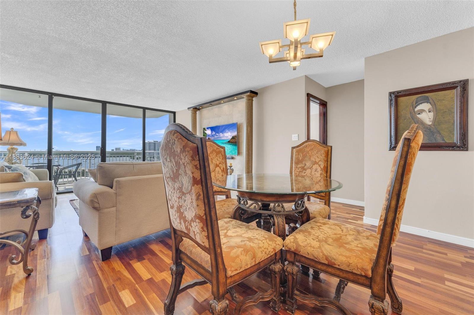 DEL PRADO CONDO - Residential