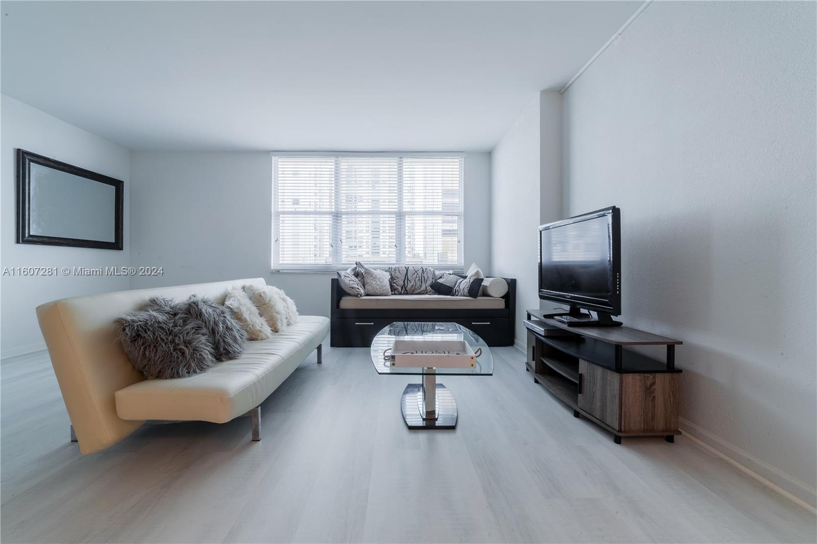 WAVE CONDO - Residential Lease