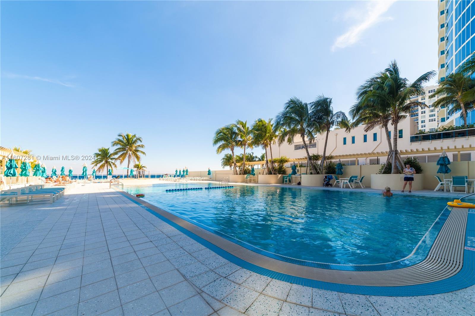 WAVE CONDO - Residential Lease