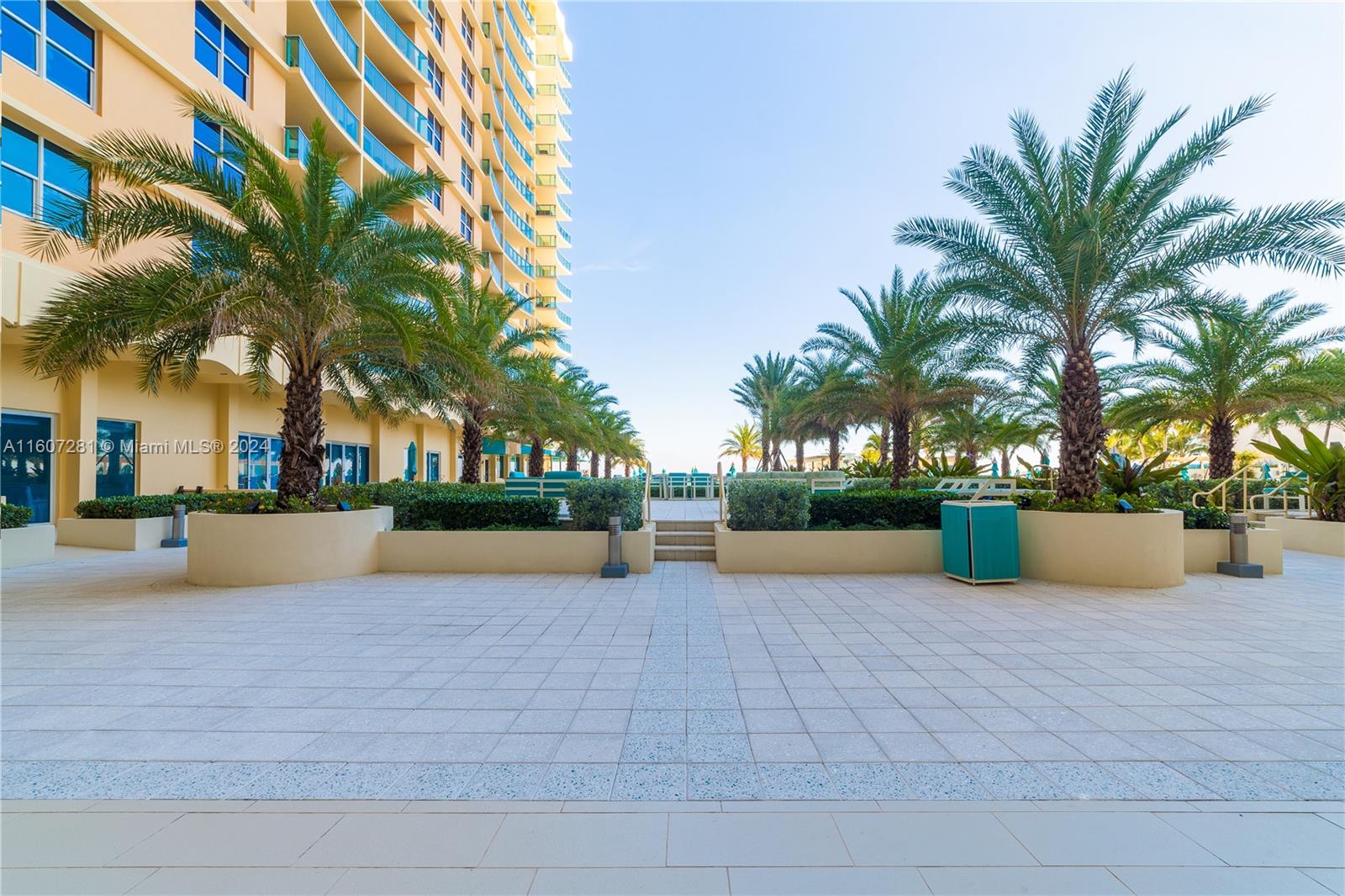 WAVE CONDO - Residential Lease