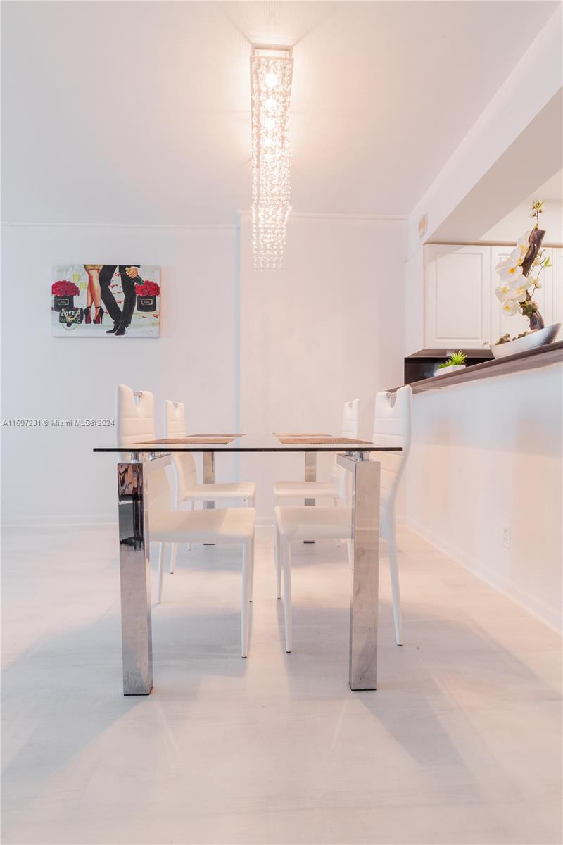 WAVE CONDO - Residential Lease