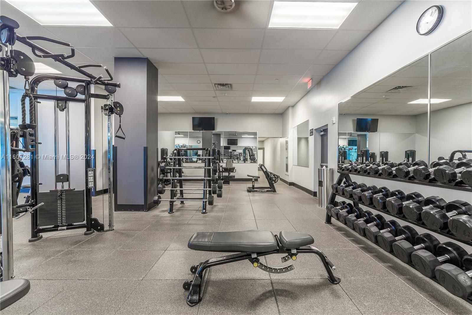 WAVE CONDO - Residential Lease