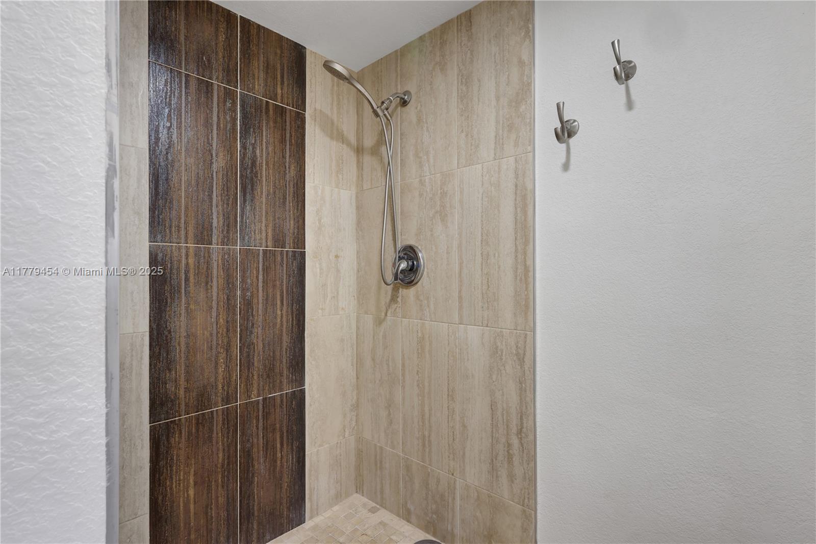 CRYSTAL HOUSE CONDO - Residential