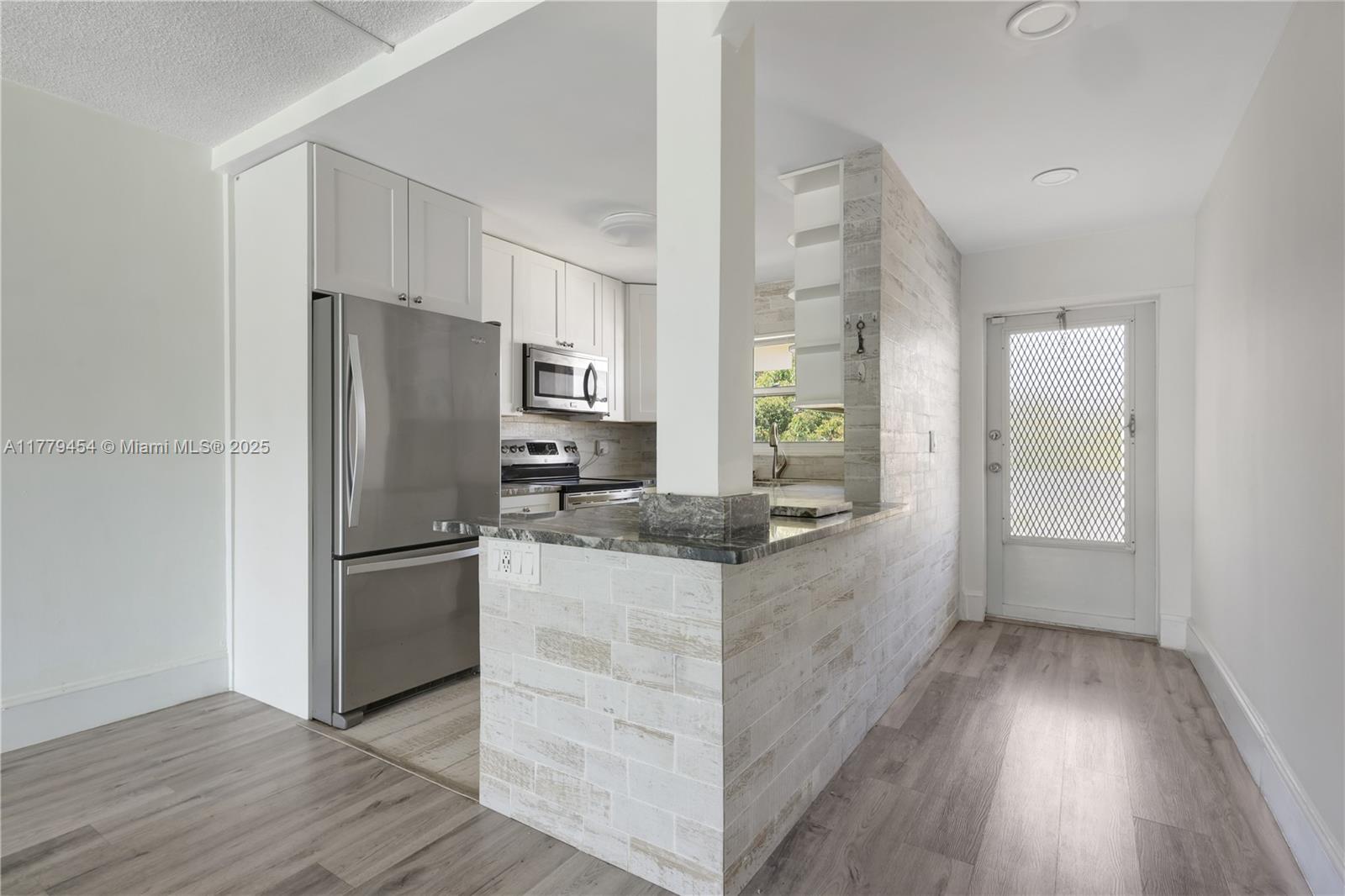 CRYSTAL HOUSE CONDO - Residential