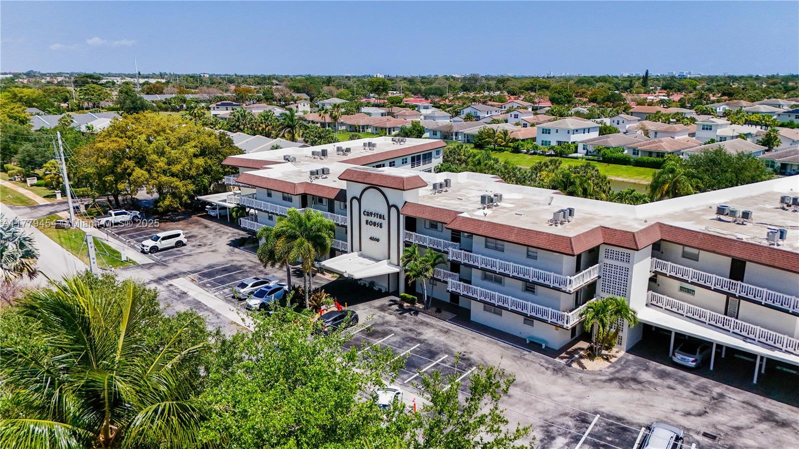 CRYSTAL HOUSE CONDO - Residential