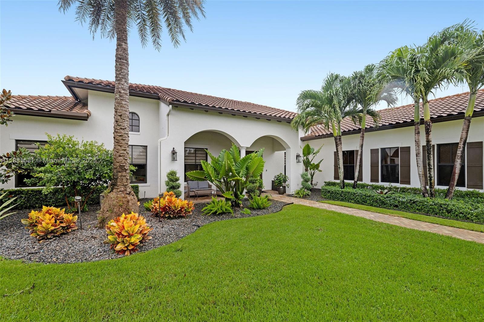 P & J ESTATES - Residential